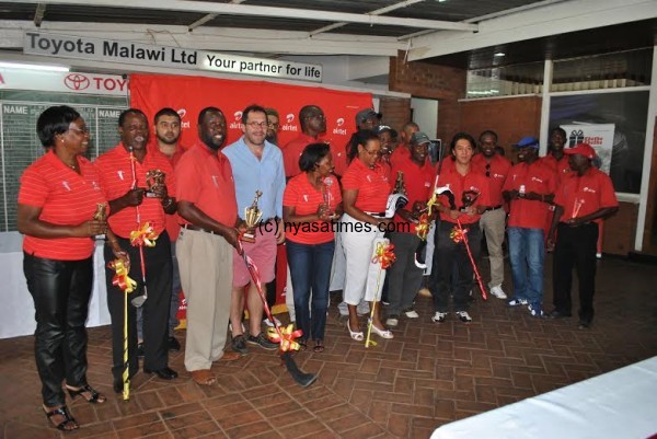 Winners pose for a group photo with Airtel MD
