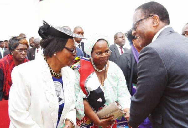 Mama Kadzamila and Gogo Rosemary Chilemnba has a talk to Chakwera