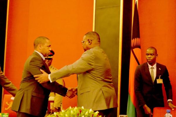 President Peter Mutharika congratulates the VP Saulos Chilima who is Minister responsible for Disaster management(C)govati Nyirenda 
