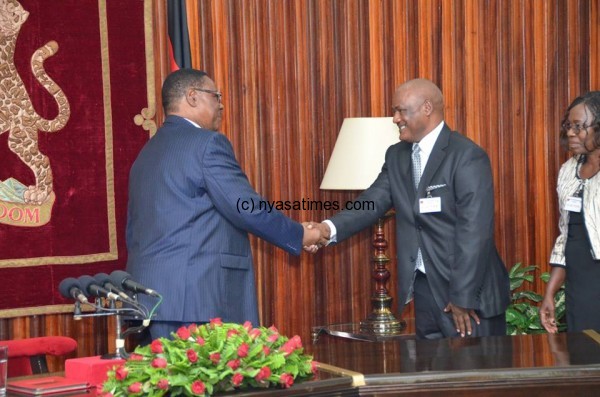 Presidenty Mutharika congratulates Justice Kamanga