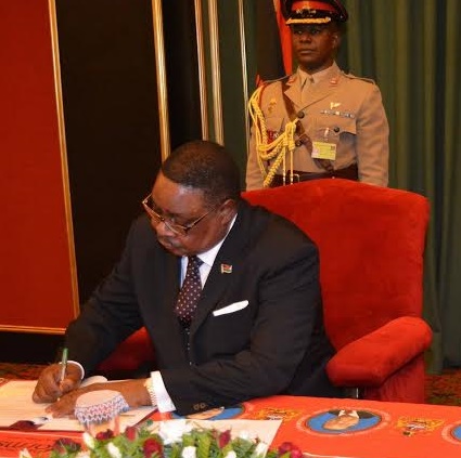 Mutharika writes to the death
