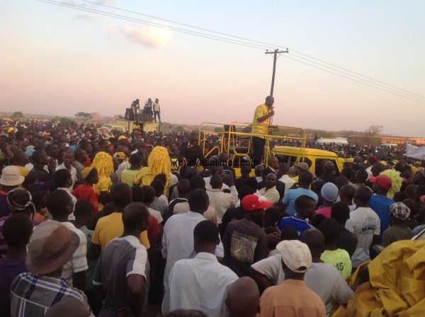 Atupele addressing crowds at Biwi in Lilongwe