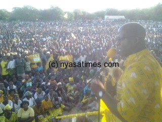 Atupele speaking in Nkhotakota