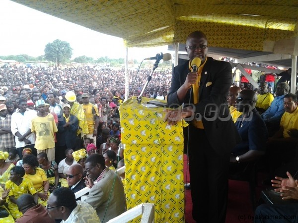 Atupele Muluzi addressing supporters in Lilongwe on his agenda for change message