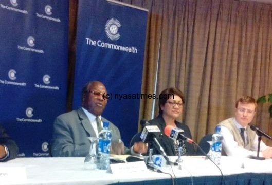 Muluzi leads Commonwelth obsever mission in Nigeria: Addressing a news conference in Abuja