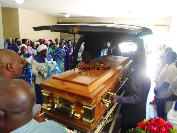  The casket of Rev-Kaswaya....Photo-Jeromy-Kadewere