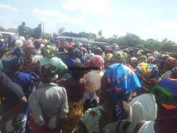 Chakwera on campaign trail