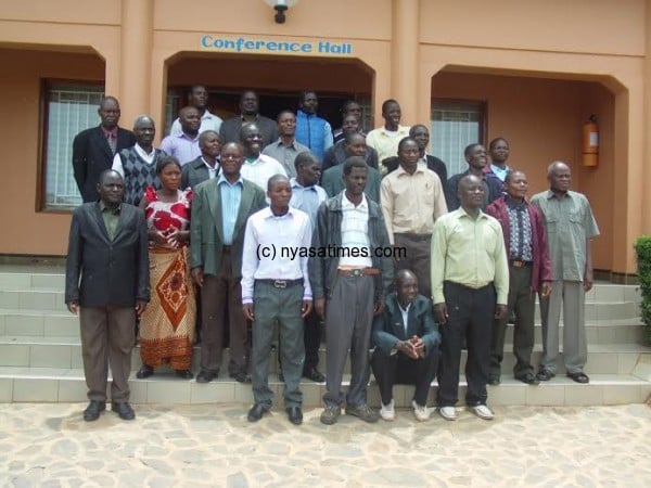  A group photograph of chiefs and Tonse Tipindule community committees from the six traditional areas