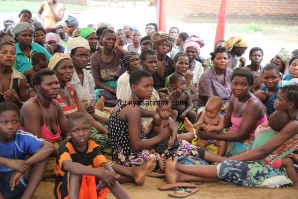 Displaced families due to floods in Nsanje.-Photo by Jeromy Kadewere, Nyasa Times