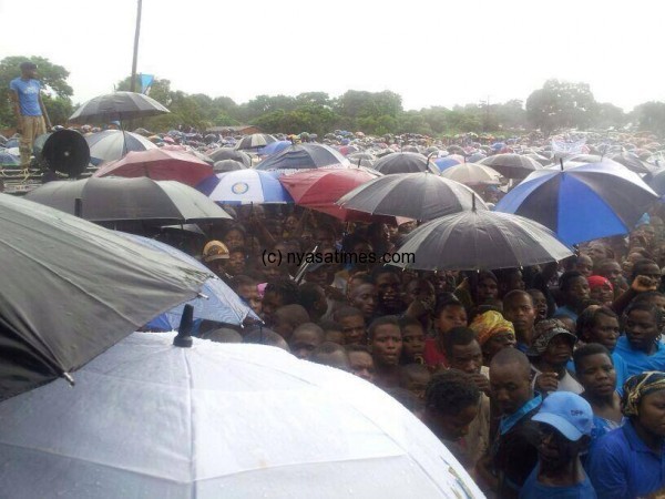 Crowds braved rains