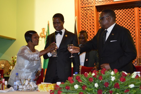 Enjoying the drink: President Mutharika and Zambia’s first Couple at Sanjika Palace - Pic by Stanley Makuti (MANA)