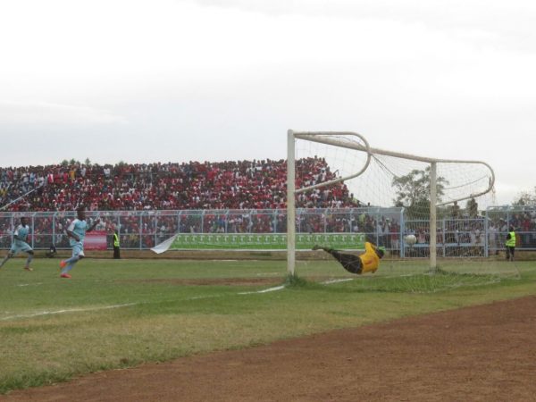 Silver narrowly misses the target from a free kick, Pic Alex Mwazalumo