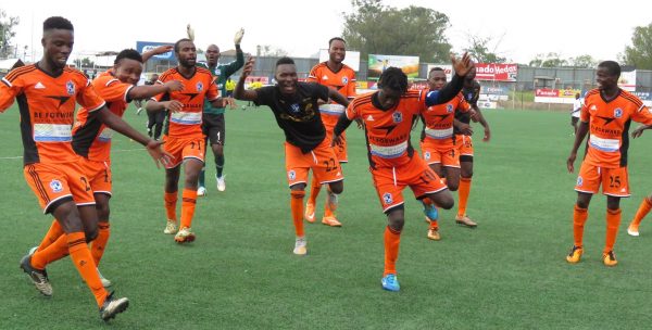 Wanderers dance to victory - photo by Jetomy Karewere