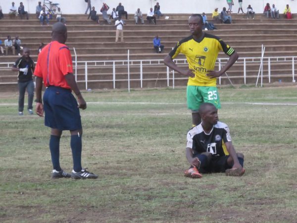 Delaying tactics by Eagles- Photo by Alex Mwazalumo, Nyasa Times