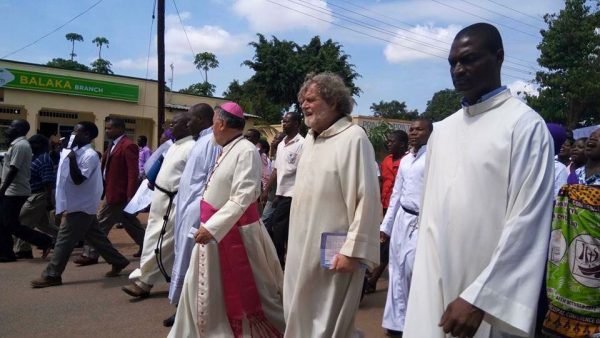 Catholic priests joined the citizens march for life 