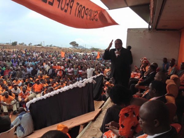 Uladi Mussa addressing a rally at Jenda