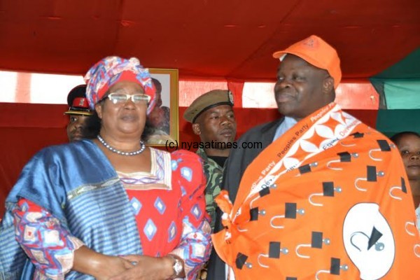 Here Joyce Banda was welcoming Kutsaira in PP and appointed him deputy minister of agriculture