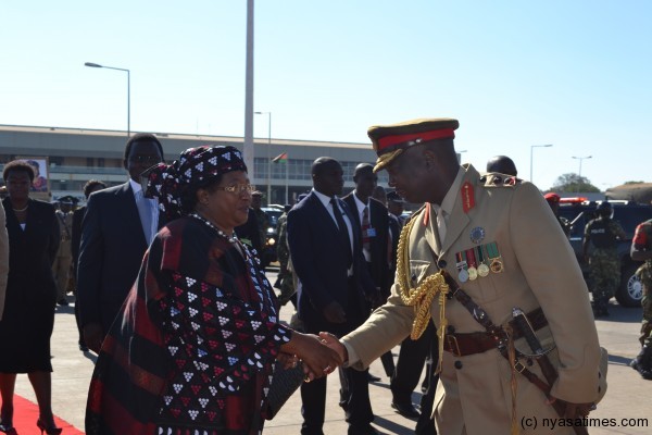 Pres. Banda bids farewell to Malawi Defence Force Commander, General Henry Odillo