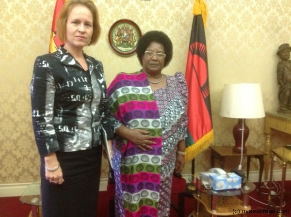 Ms Seppo and President Banda after an audience 