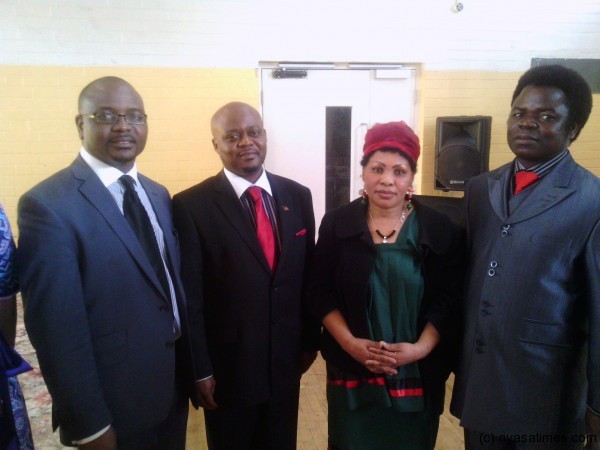 Deputy high commissioner Tembo Jnr (second from left) with association officials