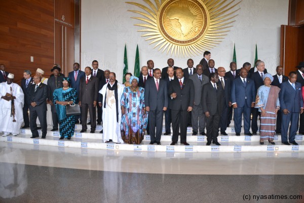 Not related to the Aids Function, President Banda poses with Fellow African Leaders at the Conference