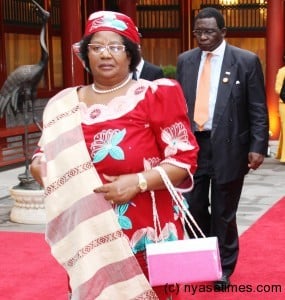 Malawi Pres. Joyce Banda: Drums up support for Malawi social service