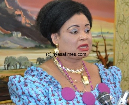 Kaliati speaks to the press at Kamuzu Palace - Pic by Abel Ikiloni