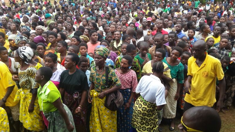 Crowds of supporters in Lilongwe rural