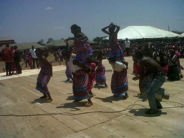Lhomwe dance 