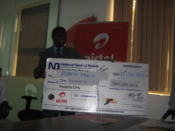 Mdeza gets his cheque