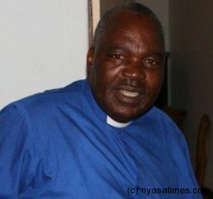 Rev Ted Mwambila: Dies