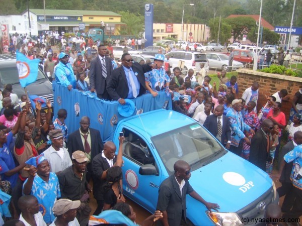 Political season:Peter Mutharika on whistle stop in Zomba