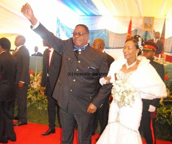 Mutharika quickly sorted out his wedding  before cabinet