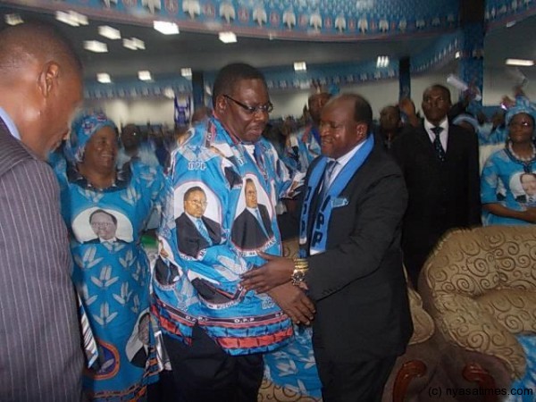Chimunthu congratulates Peter Mutharika DPP president-eect