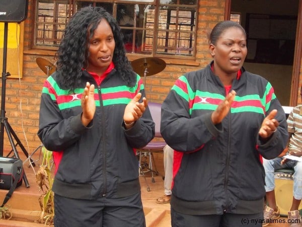 Malawi Queens coaches Mary Waya (r) and Peace Chawina....Photo Jeromy Kadewere