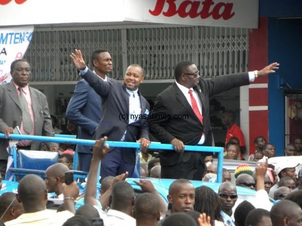 Saulos Chilima (L) parters Mutharika for Malawi presidency on DPP ticket