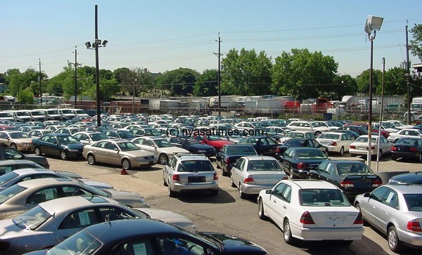 Many Malawians import vehicles