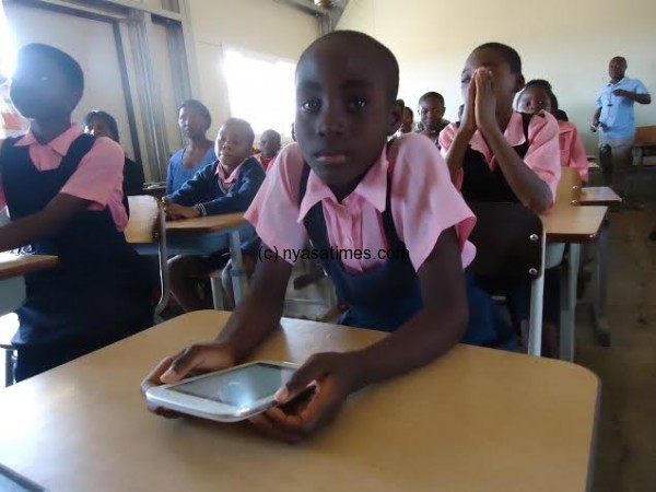 Tablet devices in primary school: Pupils self-esteem raised