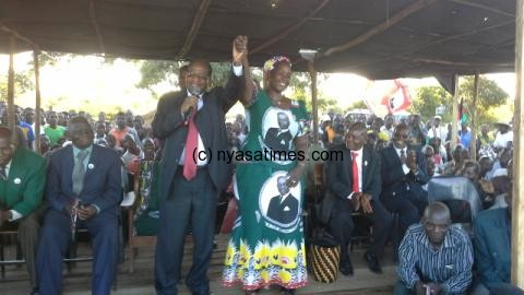 Tembo with Kabwila at MCP rally in Salima