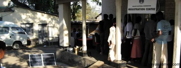 Eligible voters registering 