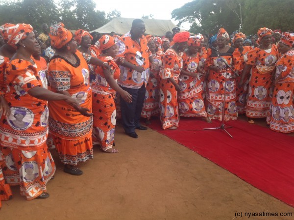 VP Kachali dancing with ruling PP women at the rally in Kasungu
