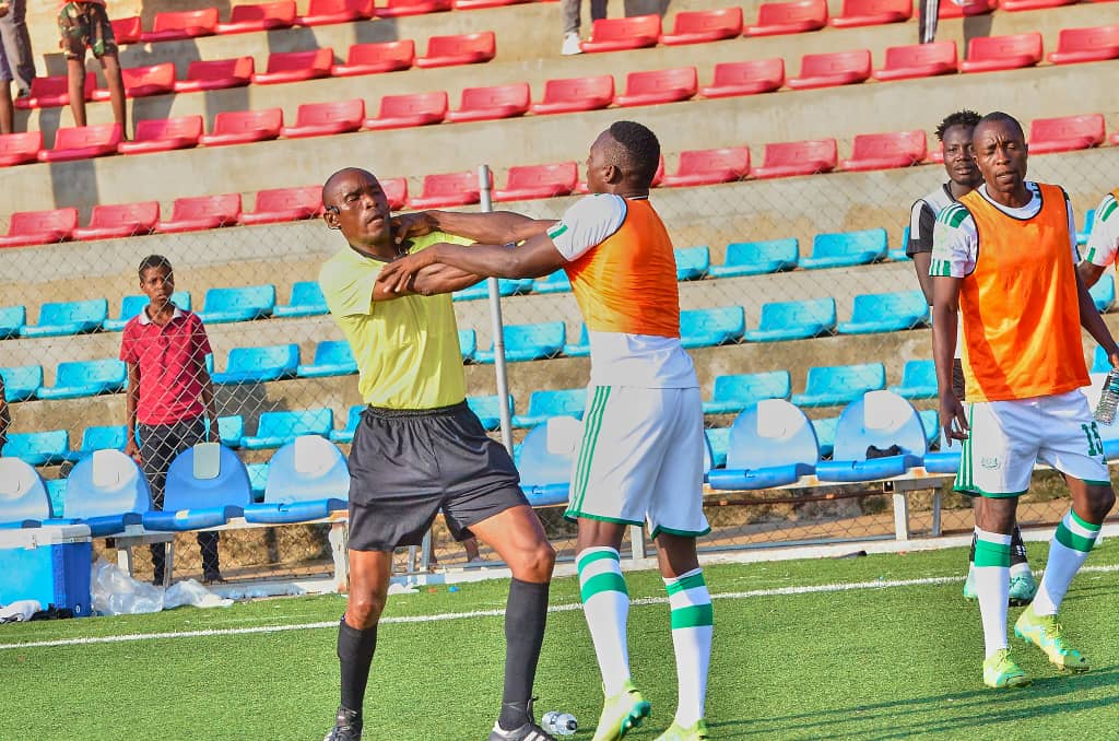 MAFCO fined, player suspended for assaulting referee - Vimarsana News