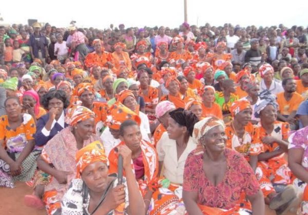 PP crowds at Jenda