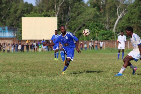Bend it like Patrick Gunde...Photo By Be Forward Wanderers