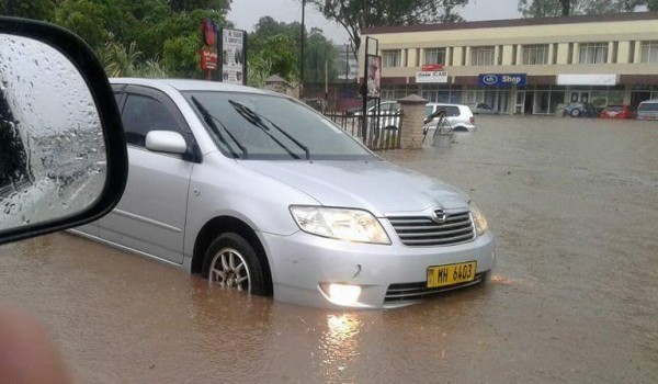 Cars stuck in flooding water