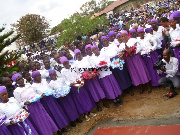 Mouring Catholic women