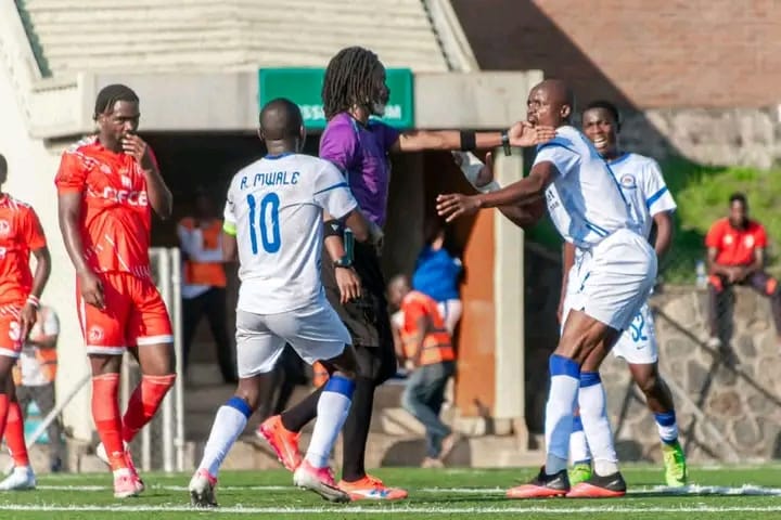 Sulom moves FDH Premiership kick-off times to 3pm