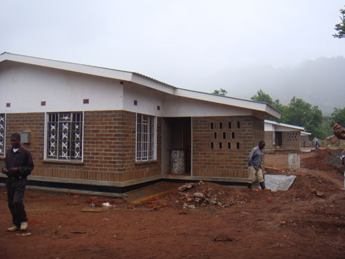  Malawi  Housing Corp plans  to build 25 000 houses  by 2019 