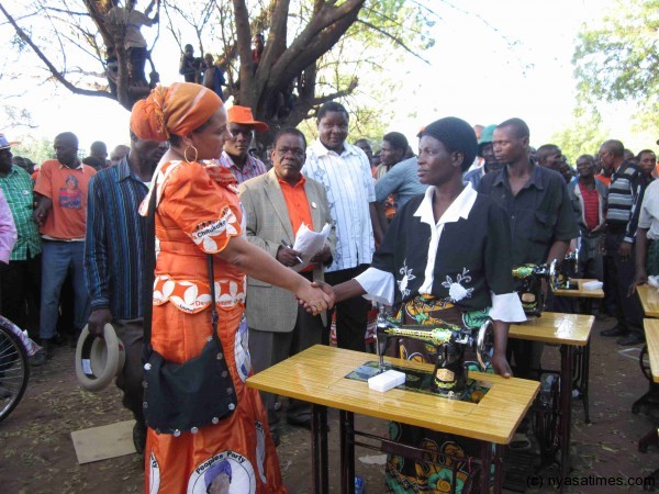 Presneting the sewing machines