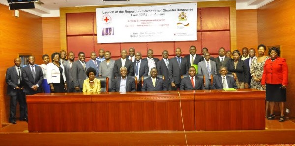 Participants to the IDRL launch pose for a photograph.